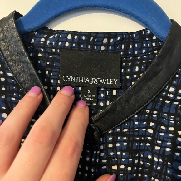 Cynthia Rowley size small navy and black patterned dress shirt - Picture 3 of 5